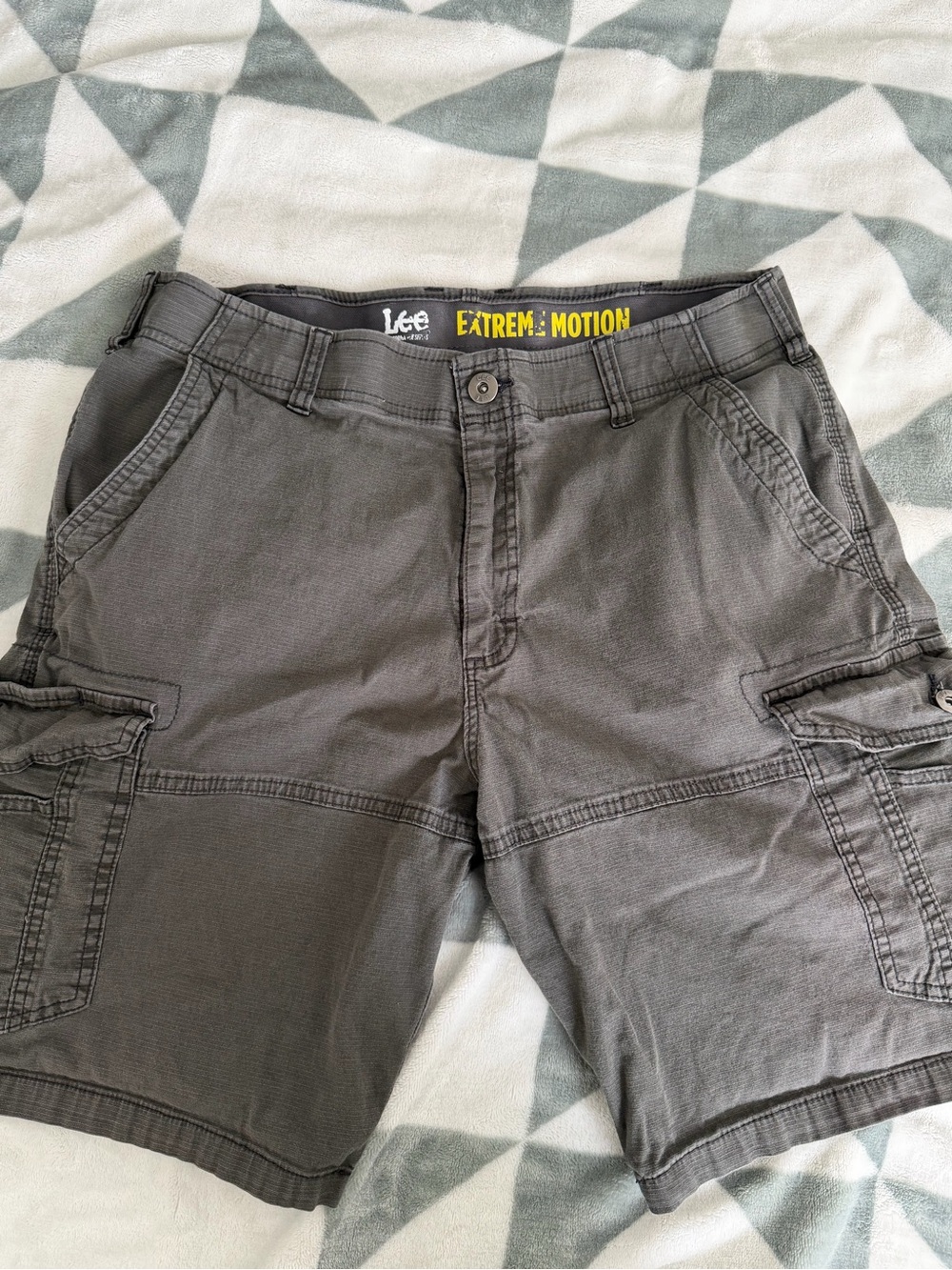 Lee Men’s Charcoal Gray Cargo Shorts